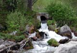 Stramazzo: l'acqua in eccesso viene restituita attraverso lo sfioratore al Torrente Torre